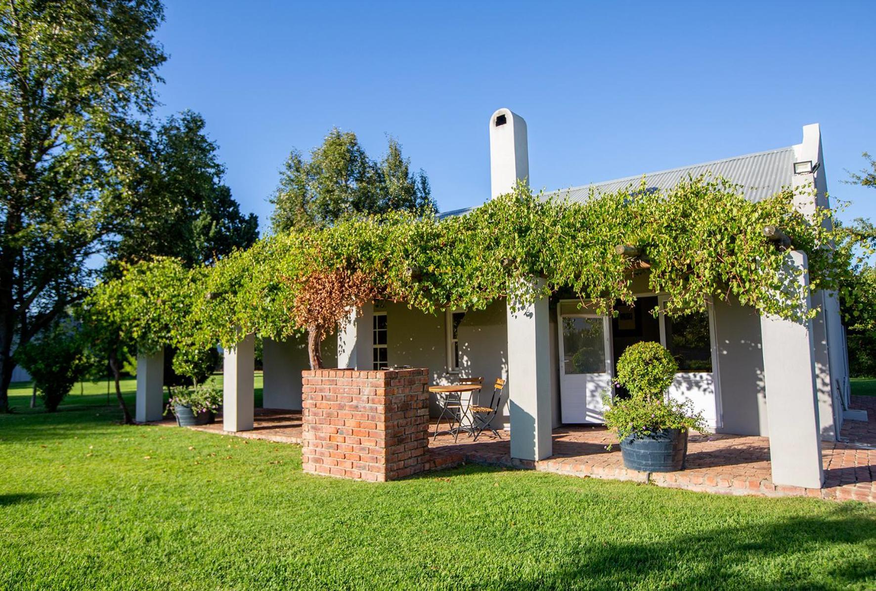 Saronsberg Vineyard Cottages Тульбах Экстерьер фото